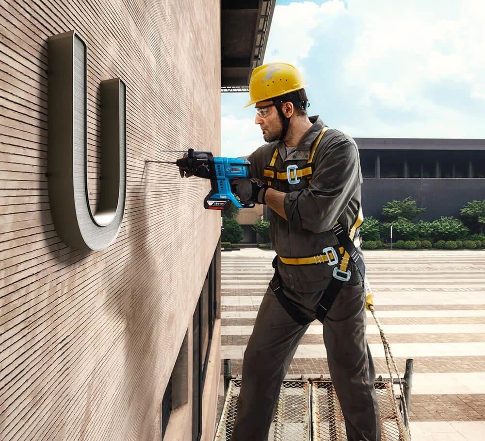 в продажу Перфоратор Bosch Professional GBH 180-LI (0611911121) - фото 3