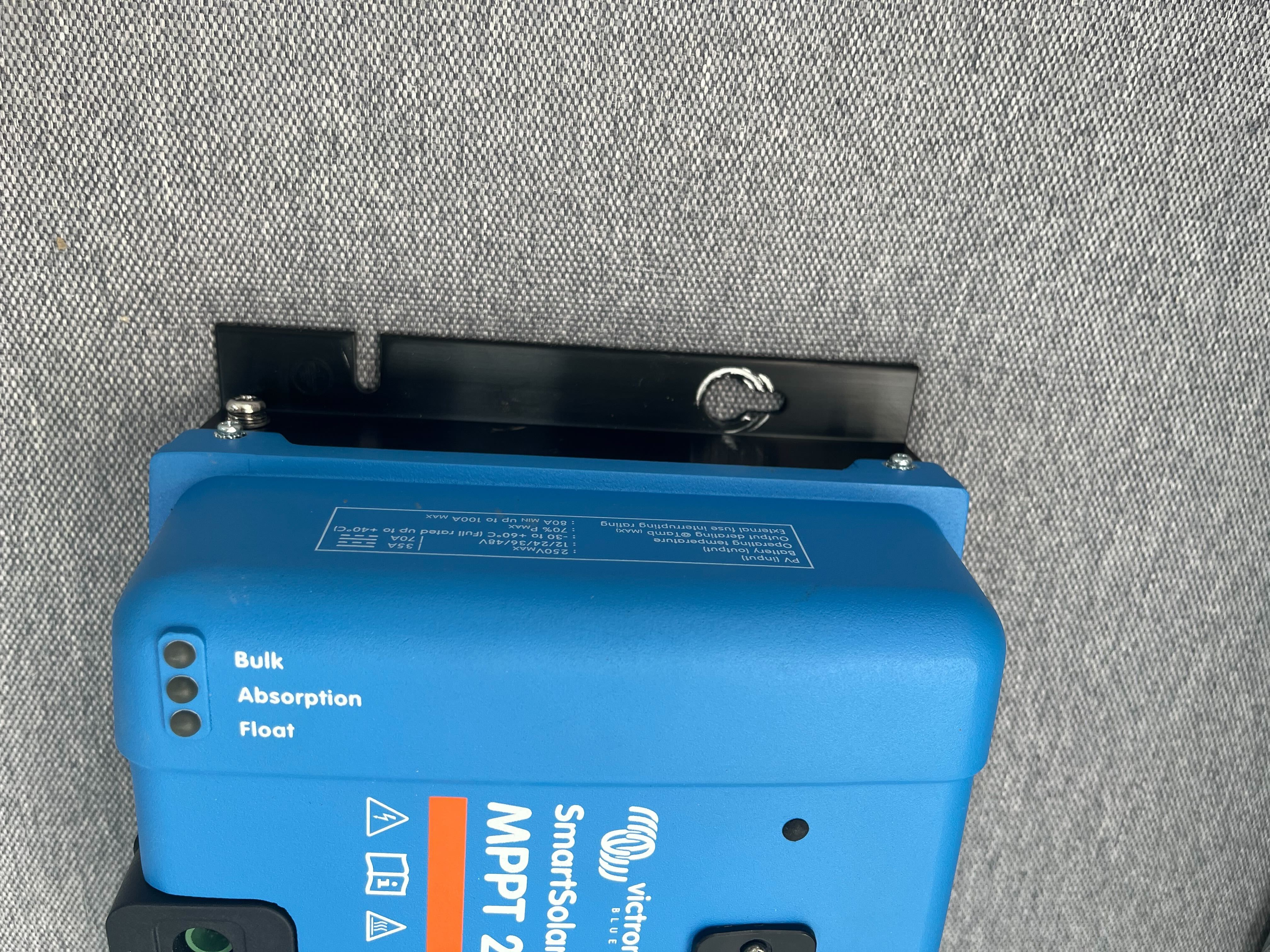 продаём Victron Energy SmartSolar MPPT 250/70-Tr VE.Can (70А, 12/24/48В) Уценка в Украине - фото 4