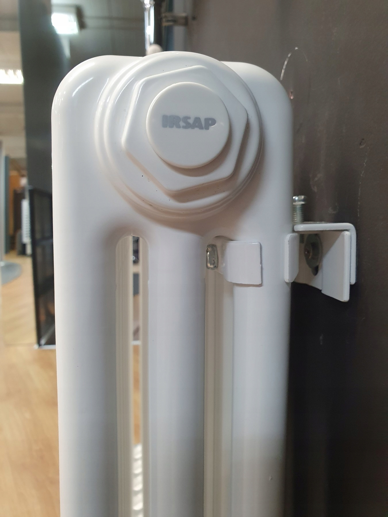 в продаже Радиатор для отопления Irsap Tesi 3 2000x294, белый (RT 3 2000 06 01 A4 50 N) - фото 3
