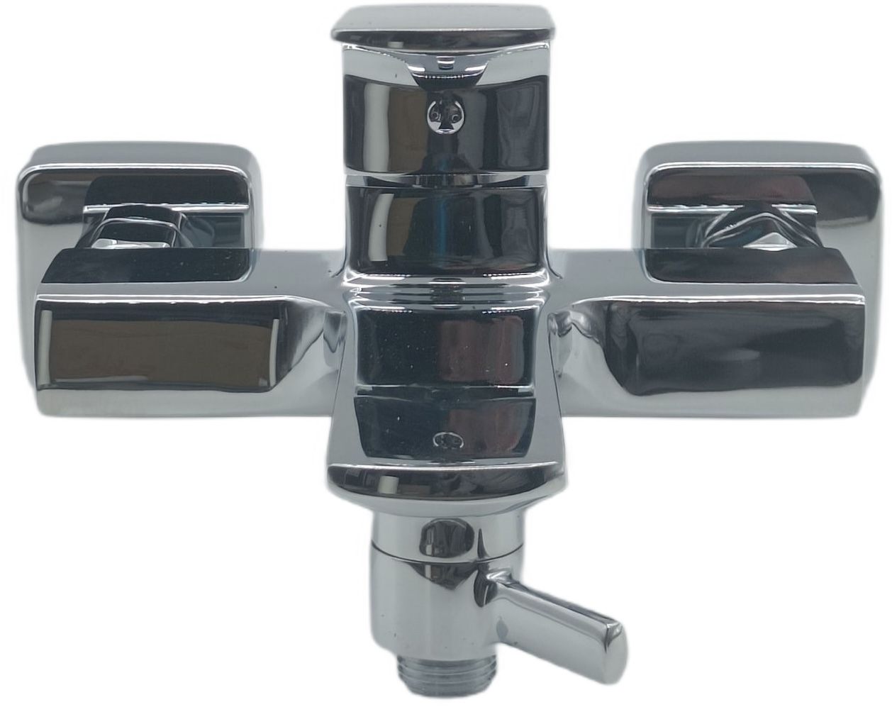 в продаже Смеситель для ванны Fabiano Logic 17403 Chrome (8231.403.1509) - фото 3
