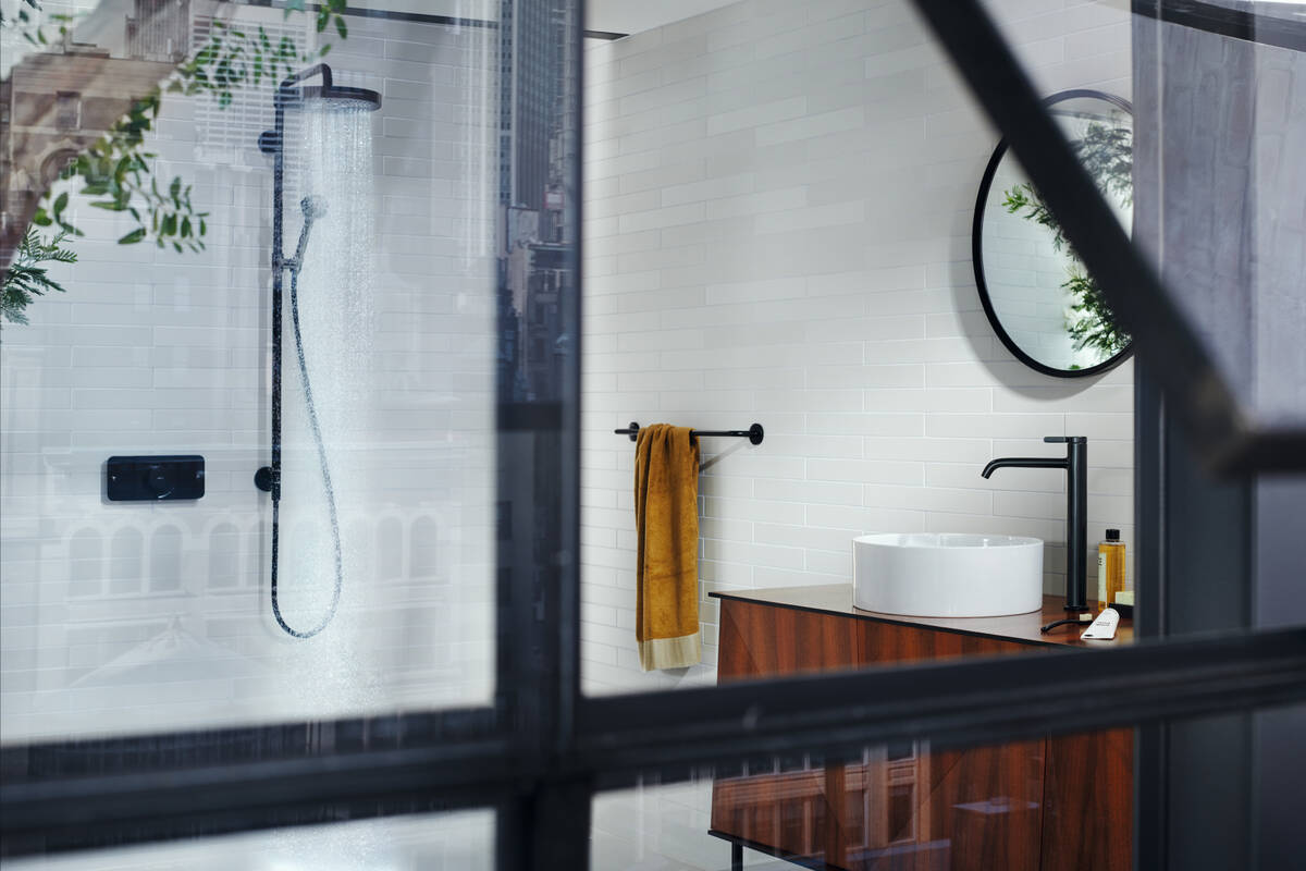 Душевый набор Axor One Showerpipe 280 1jet Matt Black 48790670 цена 112273 грн - фотография 2