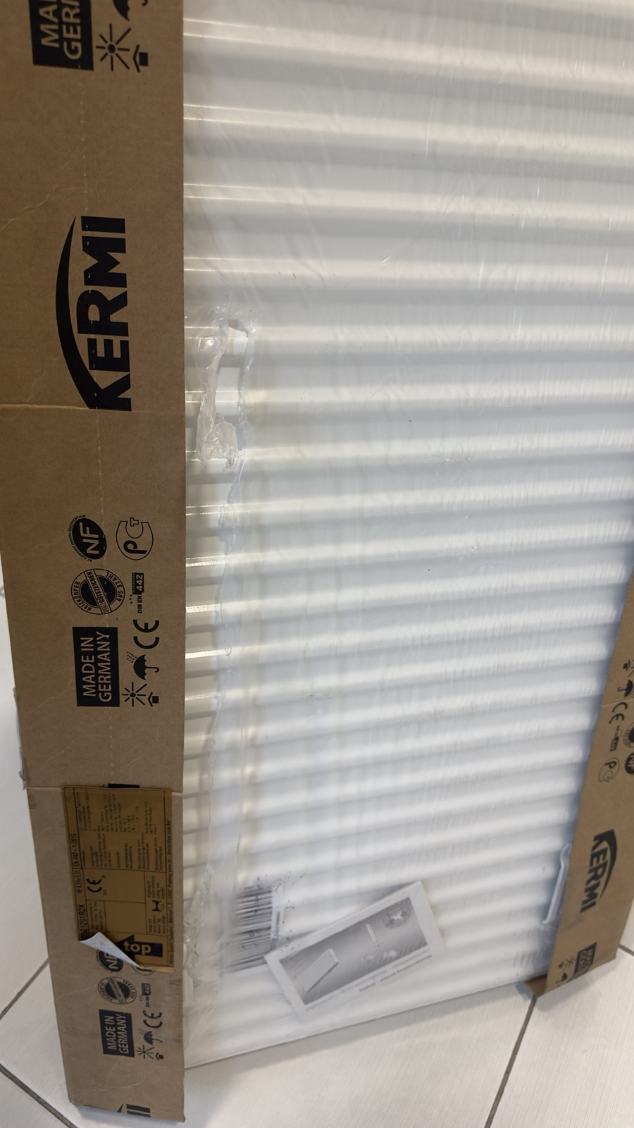 Радиатор для отопления Kermi Therm-x2 Profil-V FTV 22 500x1200 (FTV220501201R2K) уценка цена 6697 грн - фотография 2