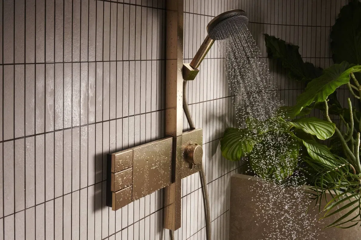 Душова система Hansgrohe Raindance Alive Q 340/210 2jet ShowerSelect Comfort Brushed Bronze 24590140 характеристики - фотографія 7