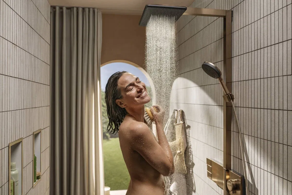Душова система Hansgrohe Raindance Alive Q 340/210 2jet ShowerSelect Comfort Brushed Bronze 24590140 зовнішній вигляд - фото 9