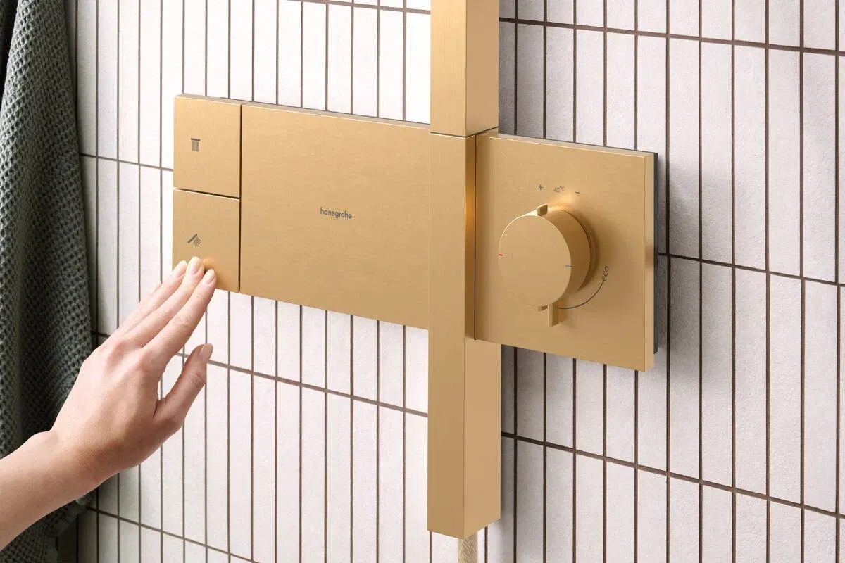 в продаже Душевая система Hansgrohe Raindance Alive S 300 1jet ShowerSelect Comfort Brushed Bronze 24582140 - фото 3