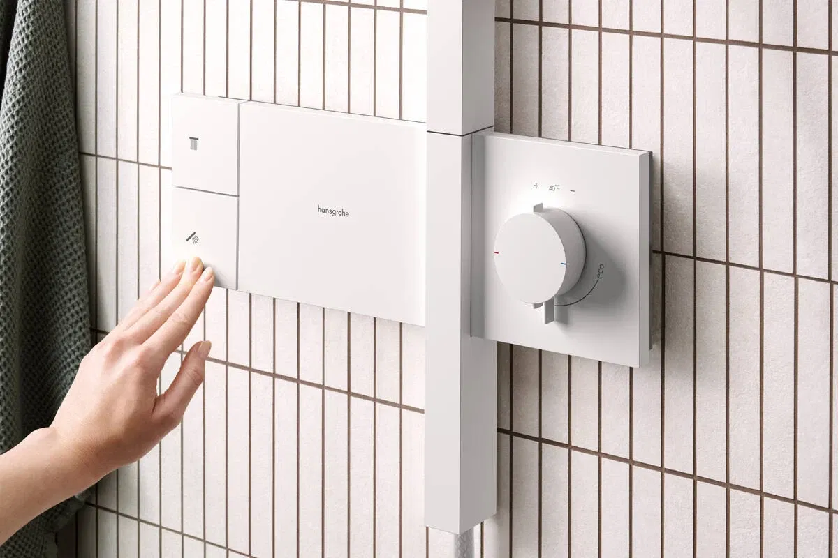 Душова система Hansgrohe Raindance Alive S 300 1jet ShowerSelect Comfort Matt White 24582700 зовнішній вигляд - фото 9