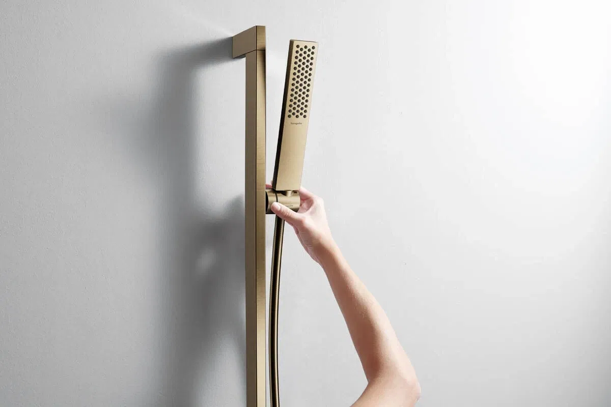 Лійка для ручного душу Hansgrohe Pulsify E 100 1jet EcoSmart+ Polished Gold Optic 24321990 ціна 5220 грн - фотографія 2