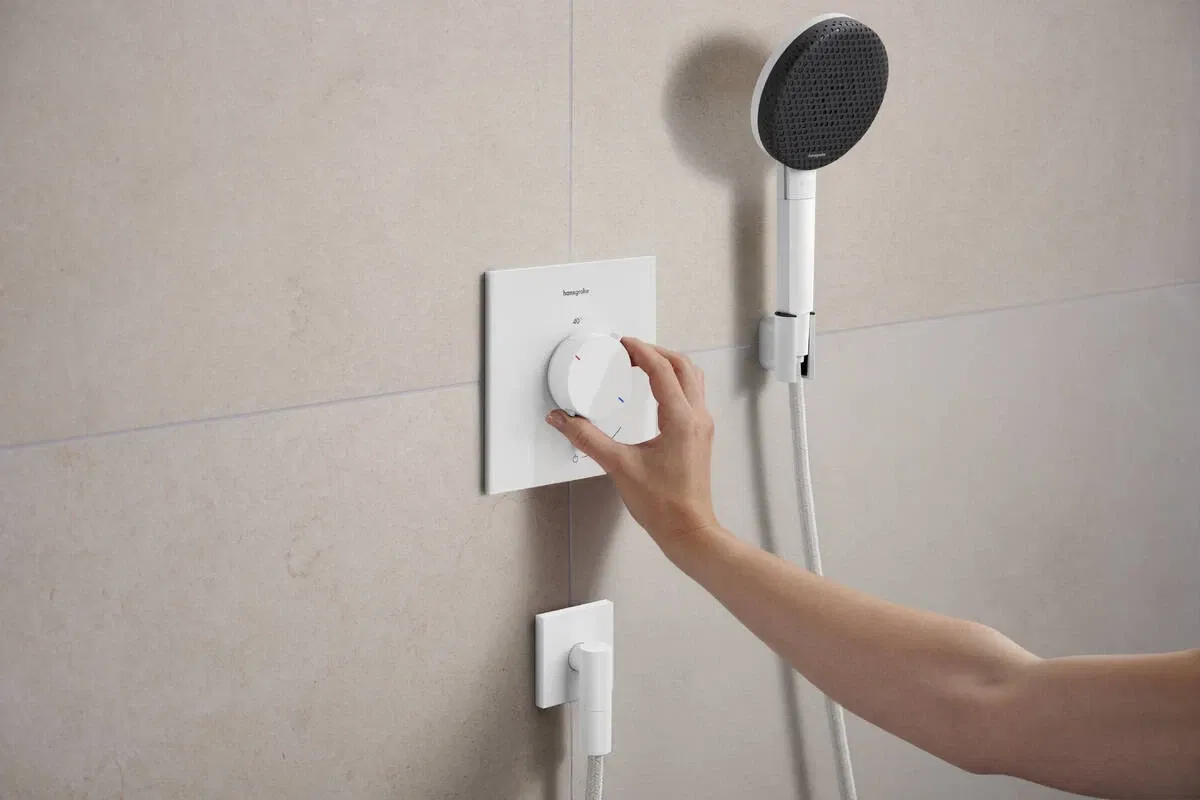 Душевой держатель Hansgrohe Porter Fine Matt White 28885700 обзор - фото 8