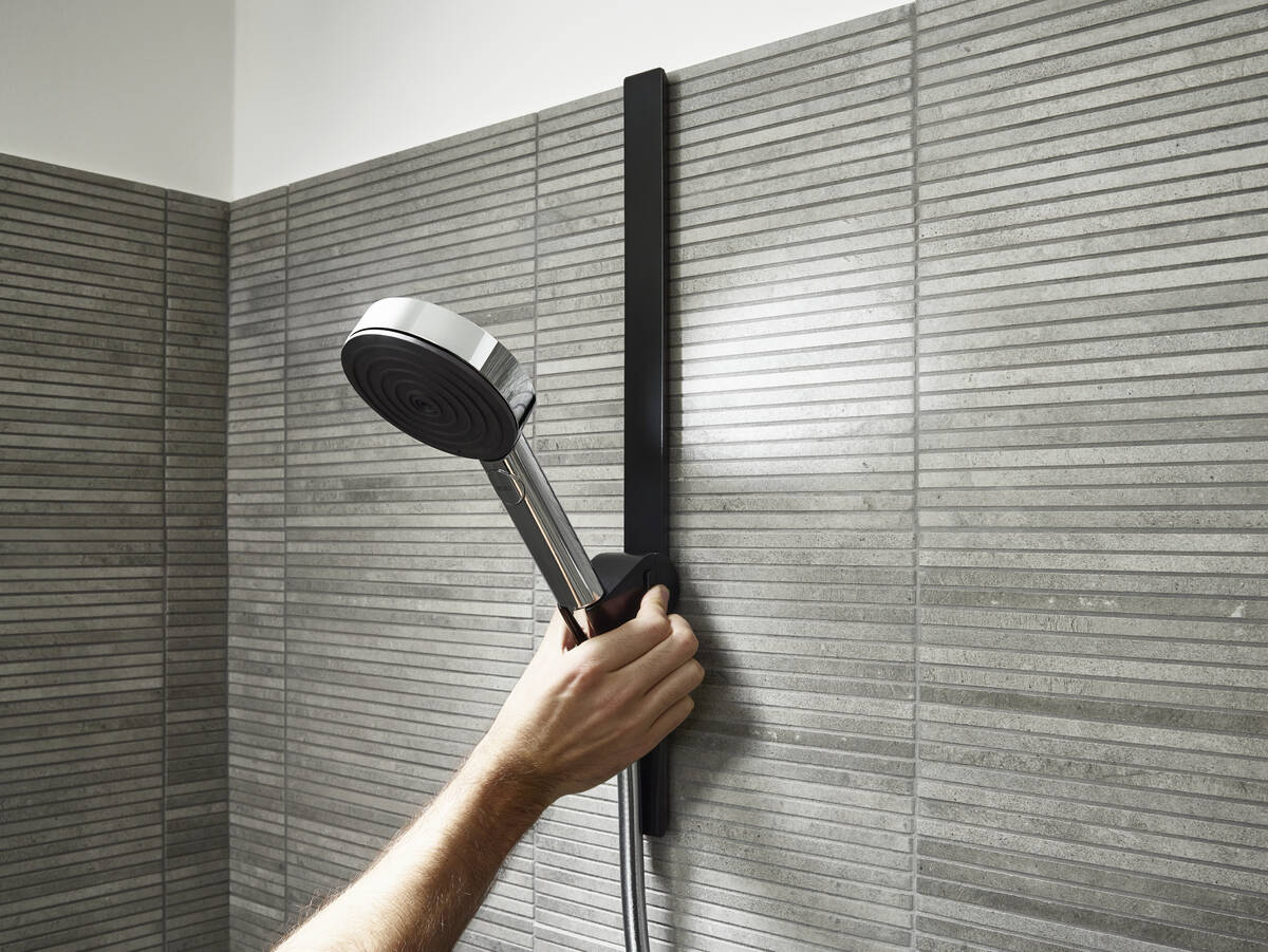 Душовий тримач Hansgrohe WallStoris Matt Black 27917670 ціна 1383 грн - фотографія 2