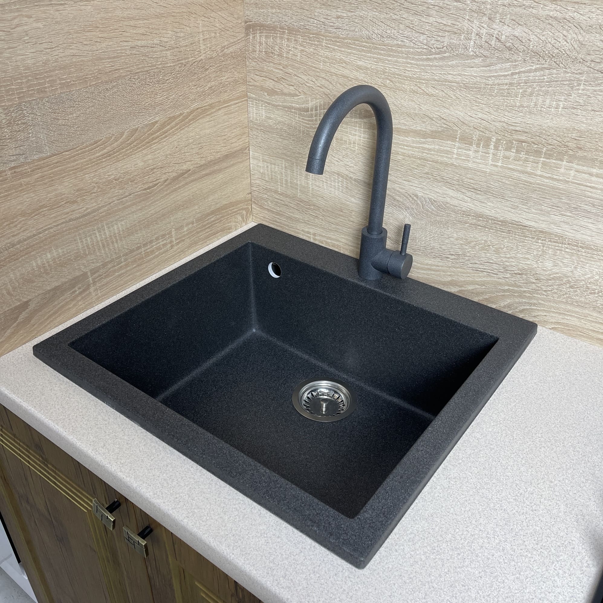 в продаже Кухонная мойка Adamant Univer 560x500x200мм графит (4824296902113) - фото 3