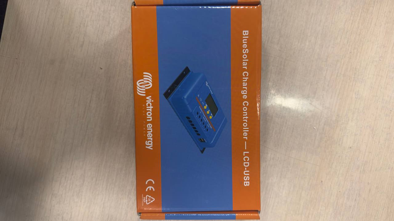 продаємо Victron Energy BlueSolar PWM-LCD&USB 12/24V-30A (30A, 12/24В) уцінка в Україні - фото 4