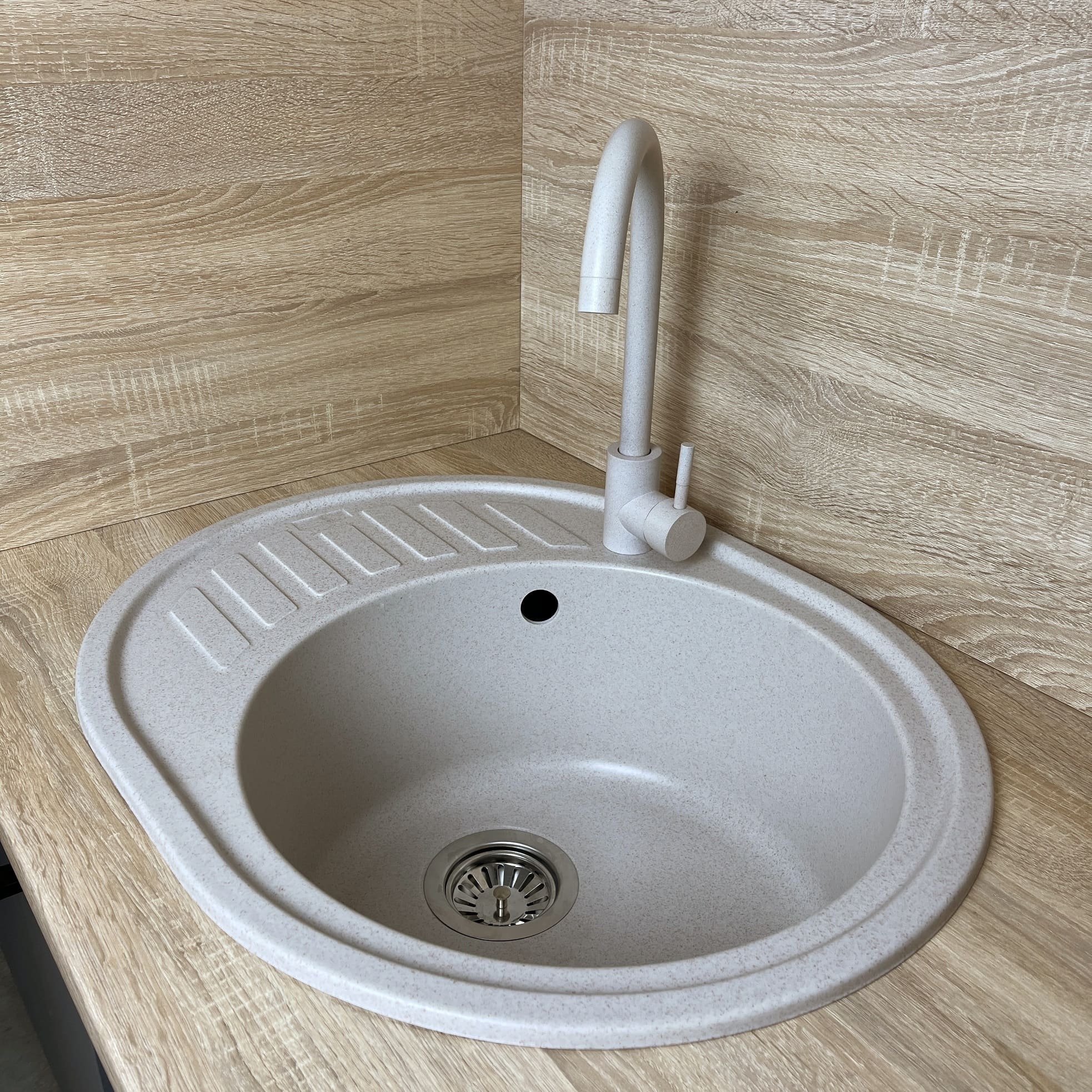 в продажу Кухонна мийка Adamant Ovum 615x495x200мм avena (1824296900406) - фото 3