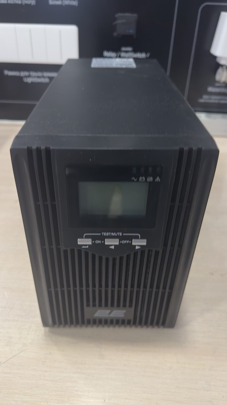 Источник бесперебойного питания 2E PS1000L, 1000VA/800W, на внешние АКБ 2*12В, 2xSchuko+1xC13 уценка цена 3054 грн - фотография 2