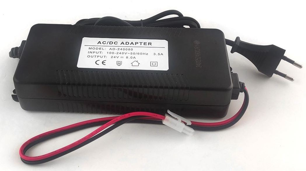 Raifil 800 gal New (24V 8A)