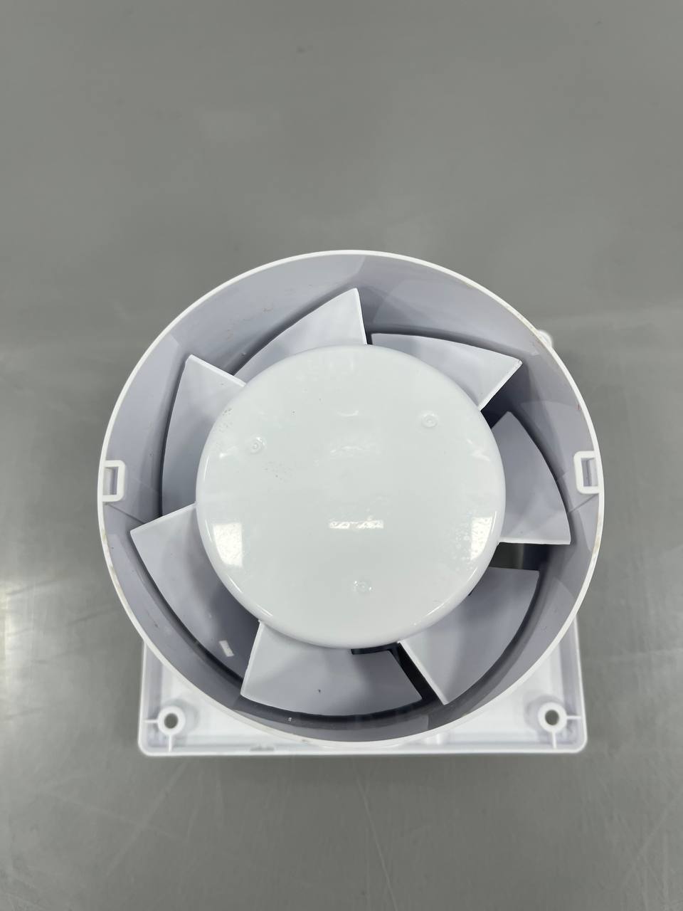 Вытяжной вентилятор AirRoxy dRim 100 RMS BB (01-065) Уценка цена 1128 грн - фотография 2