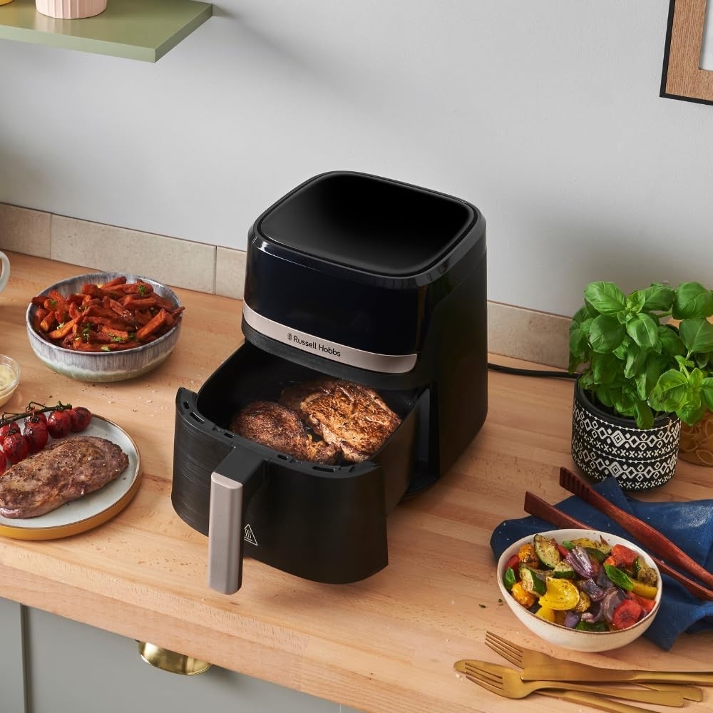 Мультипечь Russell Hobbs SatisFry 27610-56 обзор - фото 8