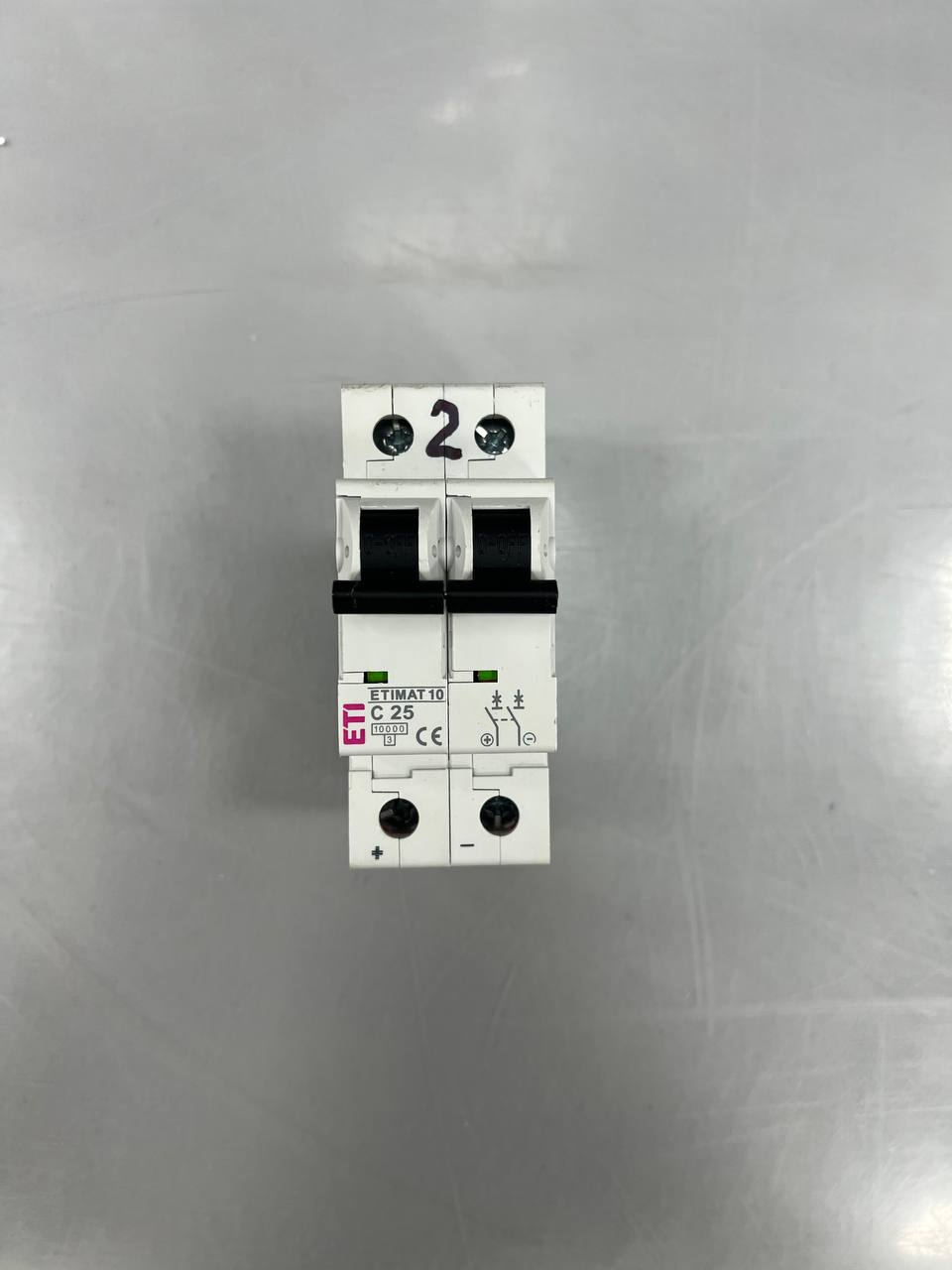 Автоматический выключатель ETI ETIMAT 10-DC 2p C25 6kA (002138718) Уценка цена 291 грн - фотография 2