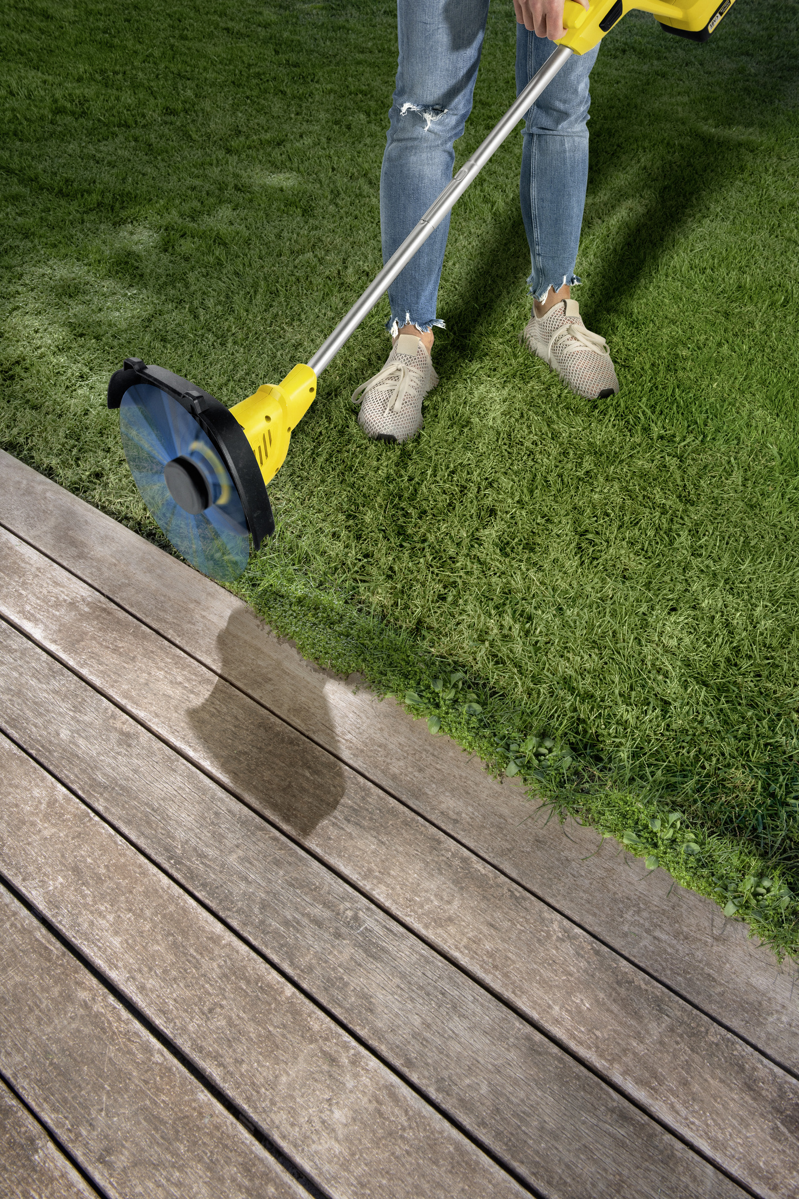 Тример садовий Karcher LTR 18-25 Battery Set (1.444-301.0) огляд - фото 8