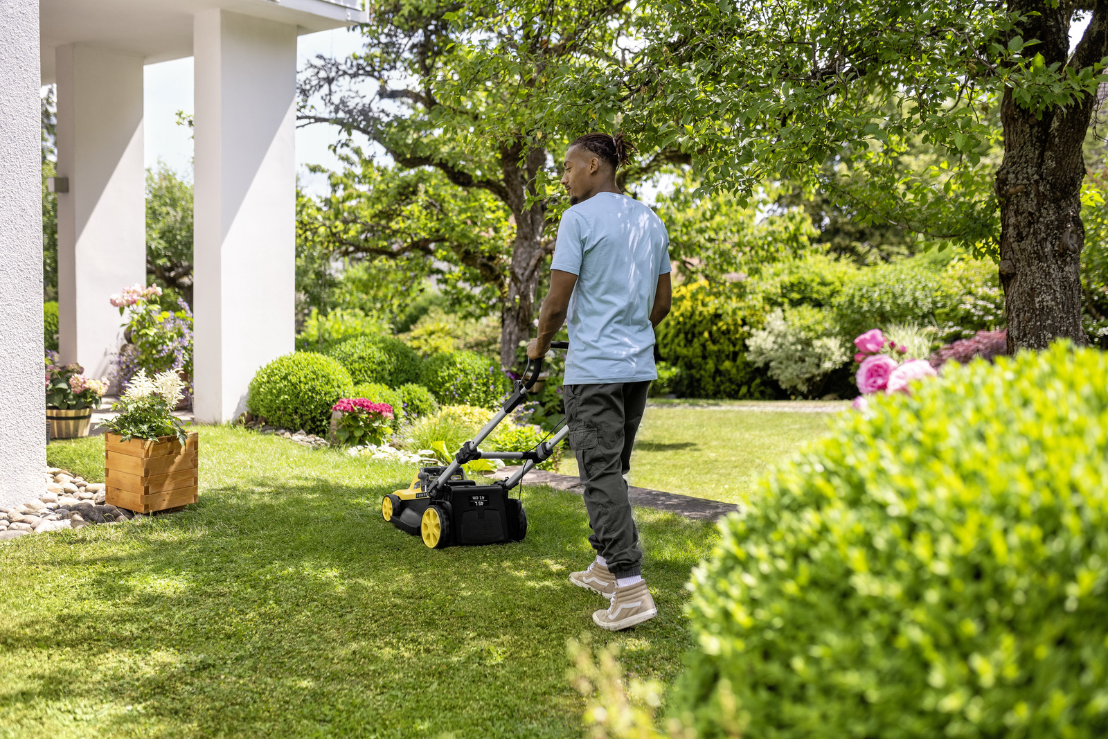 Газонокосилка Karcher LMO 5-18 Dual Battery Set (1.445-431.0) обзор - фото 8