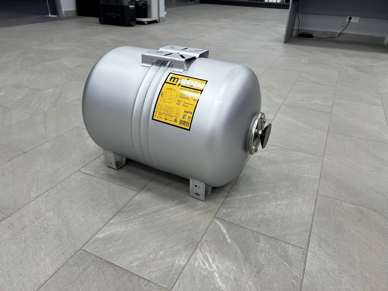 Гідроакумулятор Mytec 100 л з захисним покриттям (горизонтальний) Уцінка ціна 5457 грн - фотографія 2