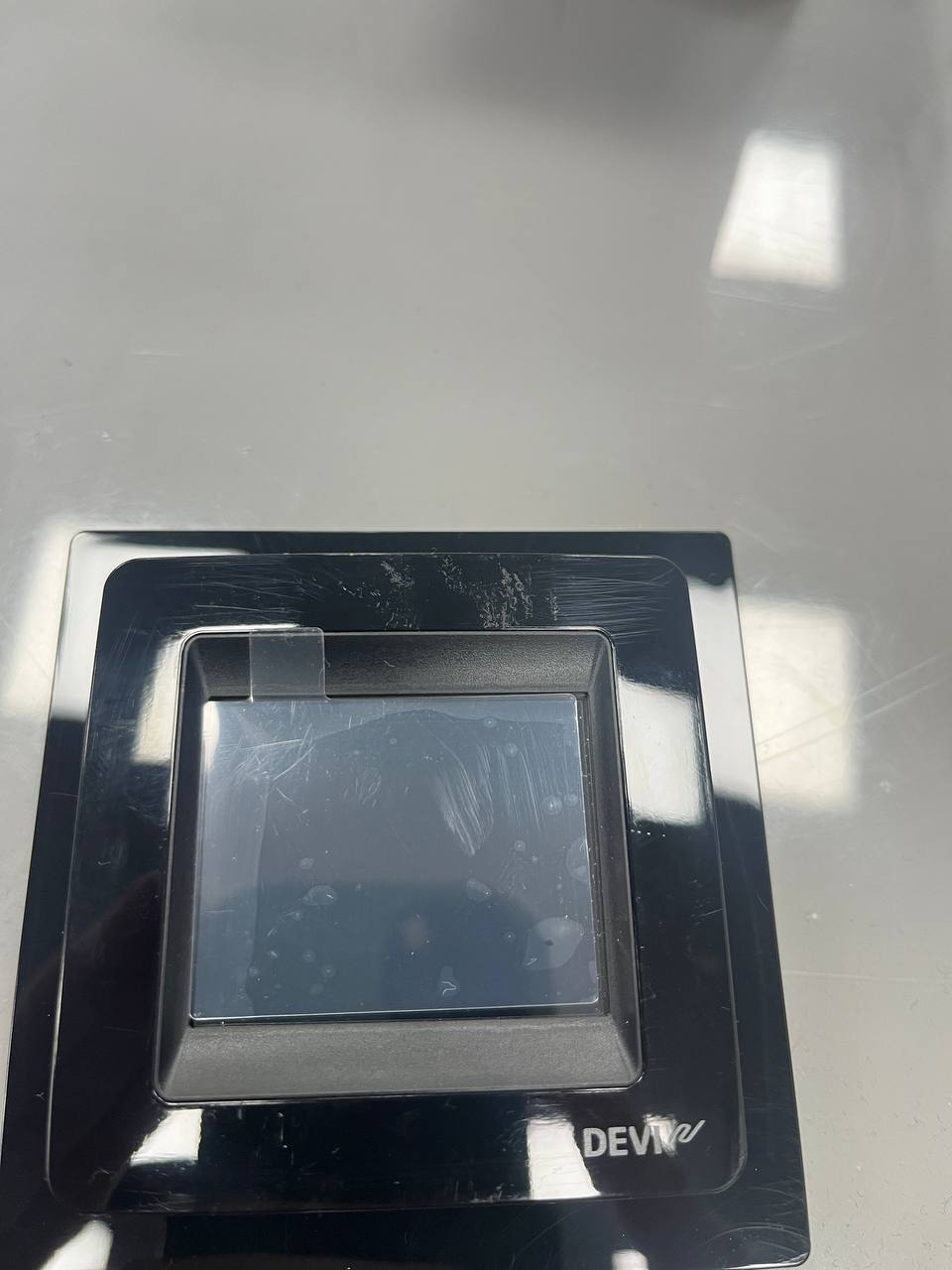 Терморегулятор Devi DEVIreg Touch Black (140F1069) уцінка ціна 3708 грн - фотографія 2