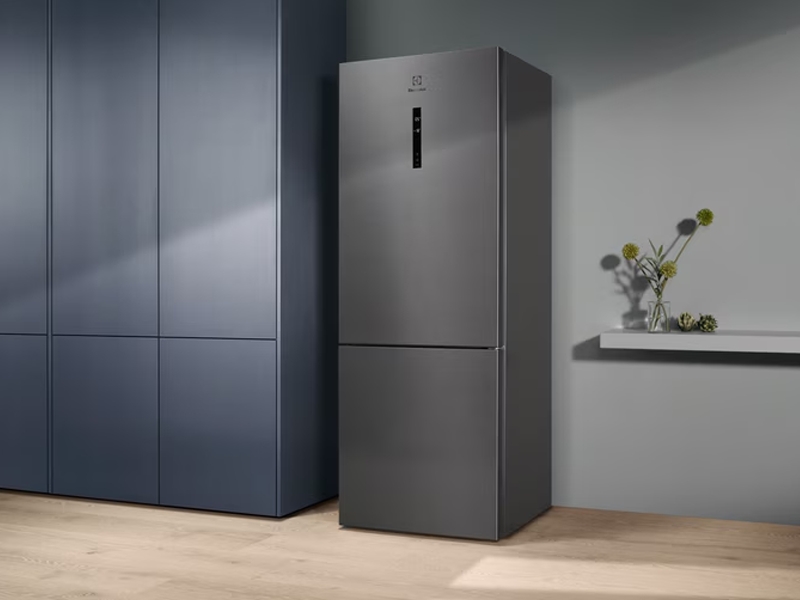 Холодильник Electrolux LNT6ME46X3 огляд - фото 8