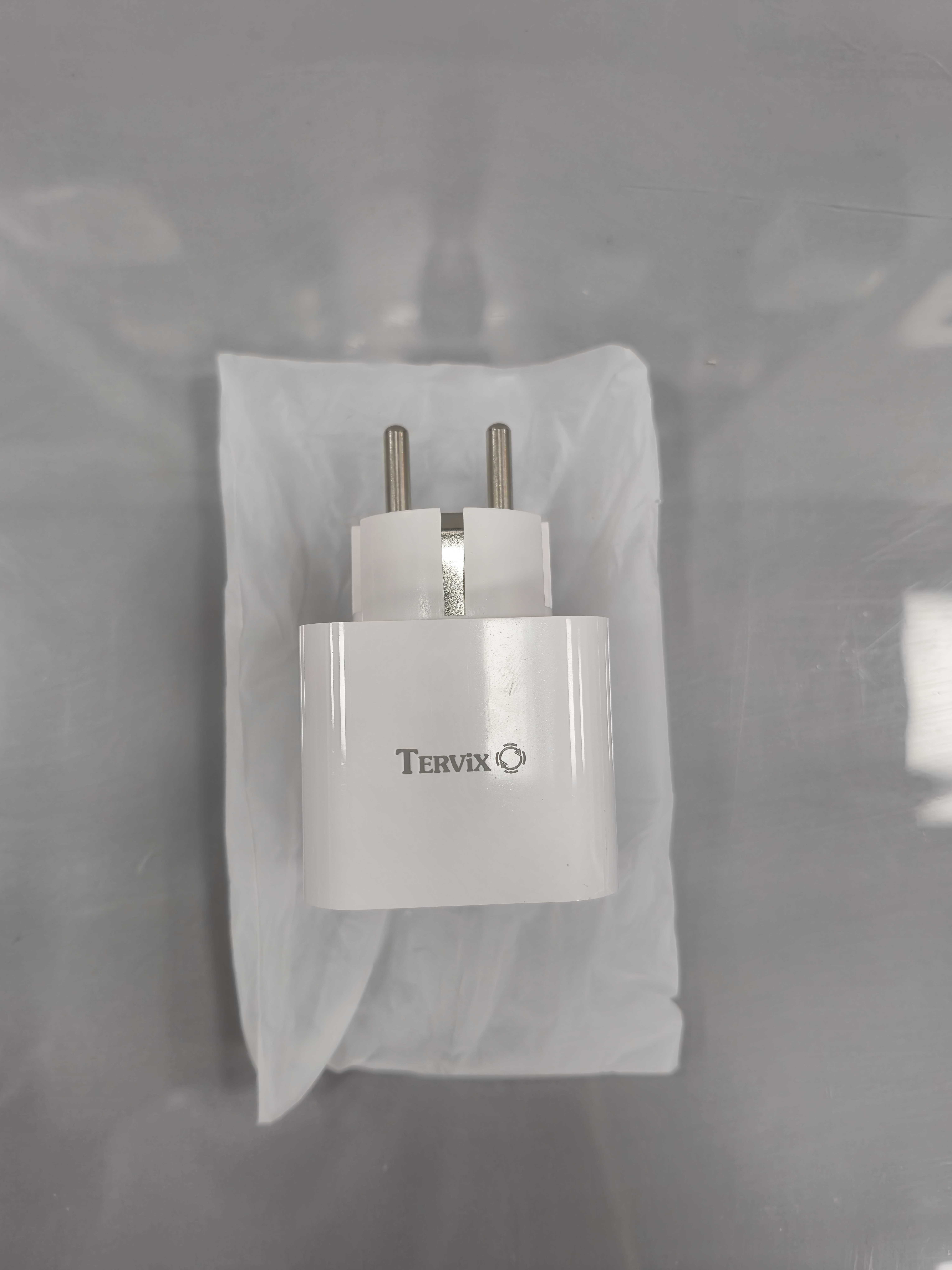 Розумна розетка Tervix Pro Line WiFi Socket 421421 Уцінка ціна 414 грн - фотографія 2