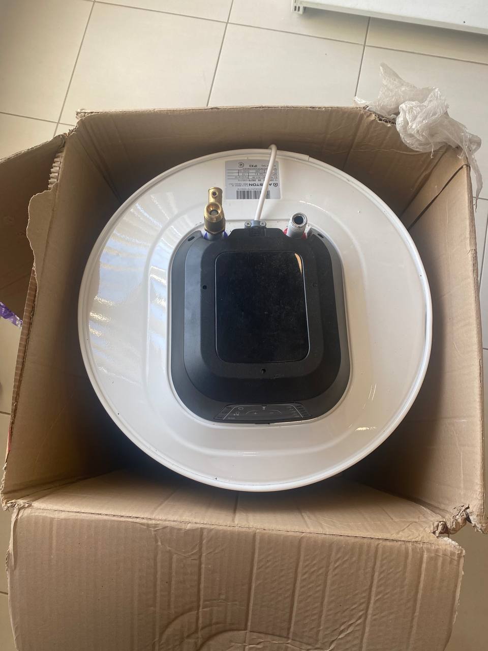 Бойлер Ariston 80 V 1,8K PL DRY уценка цена 6050 грн - фотография 2