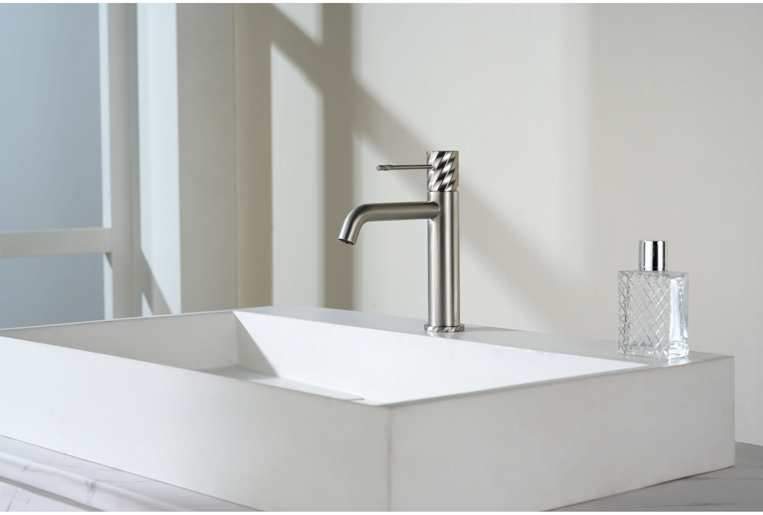 Смеситель для умывальника Imex Bless Brushed Nickel BDB063-1NQ цена 7632 грн - фотография 2