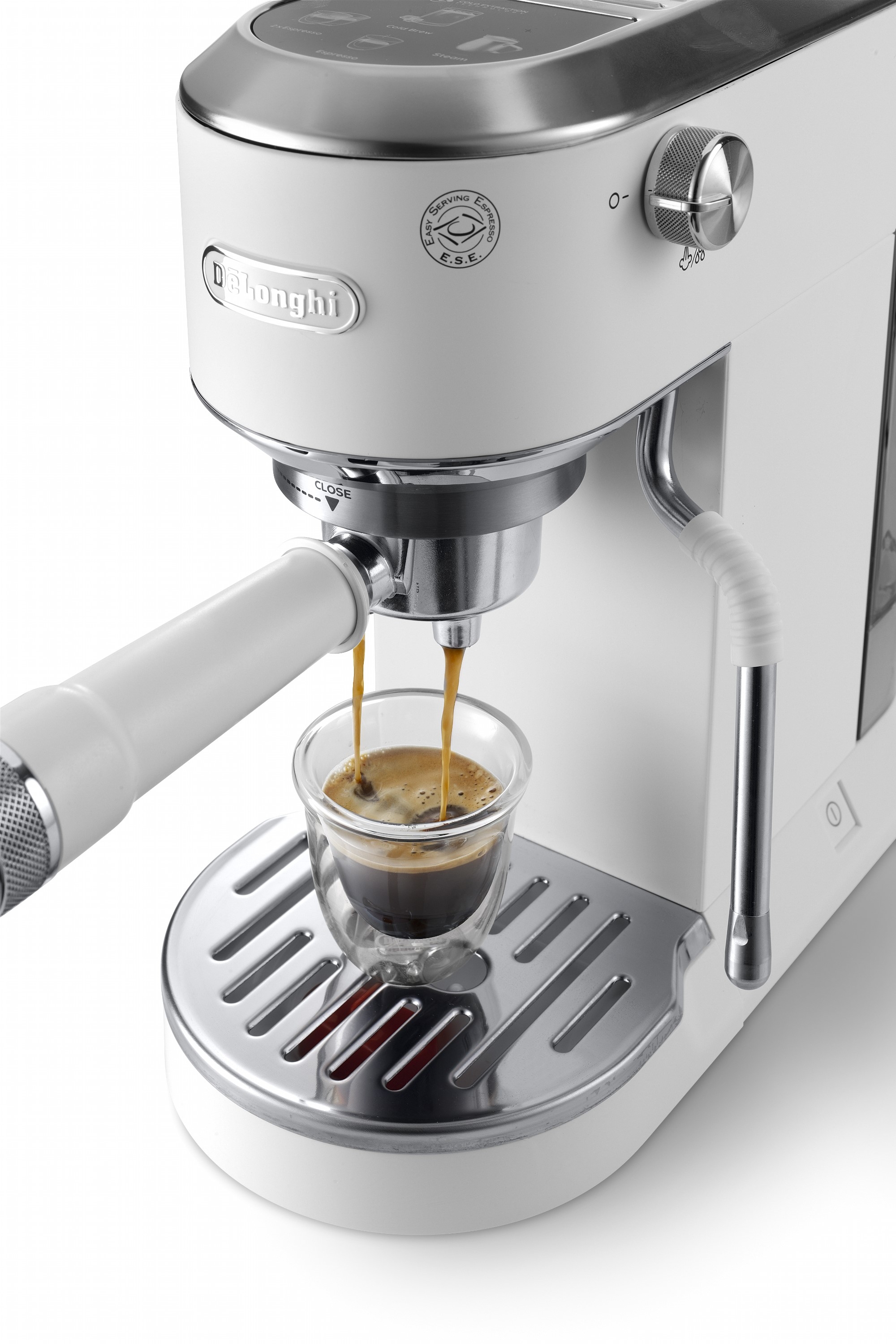 Кавоварка Delonghi EC 890.WI огляд - фото 11