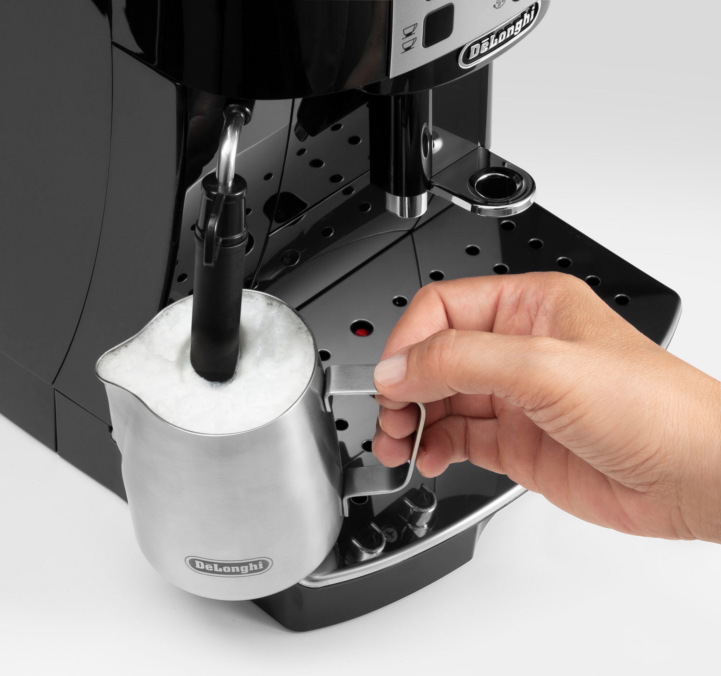 Кавомашина Delonghi Magnifica S ECAM 22.112 B огляд - фото 8