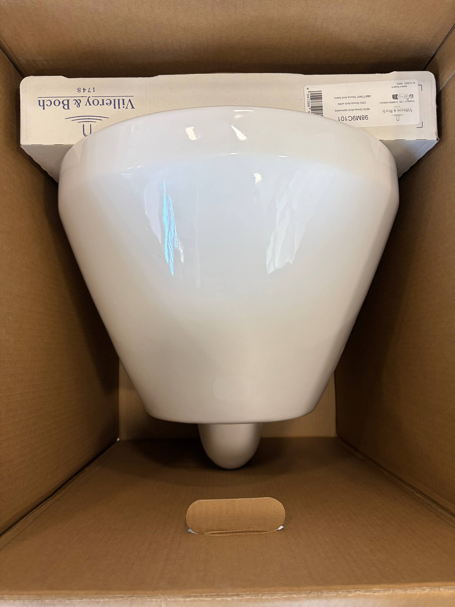 продаём Villeroy&Boch Architectura с сиденьем Slow closing 4694CL01 Уценка в Украине - фото 4