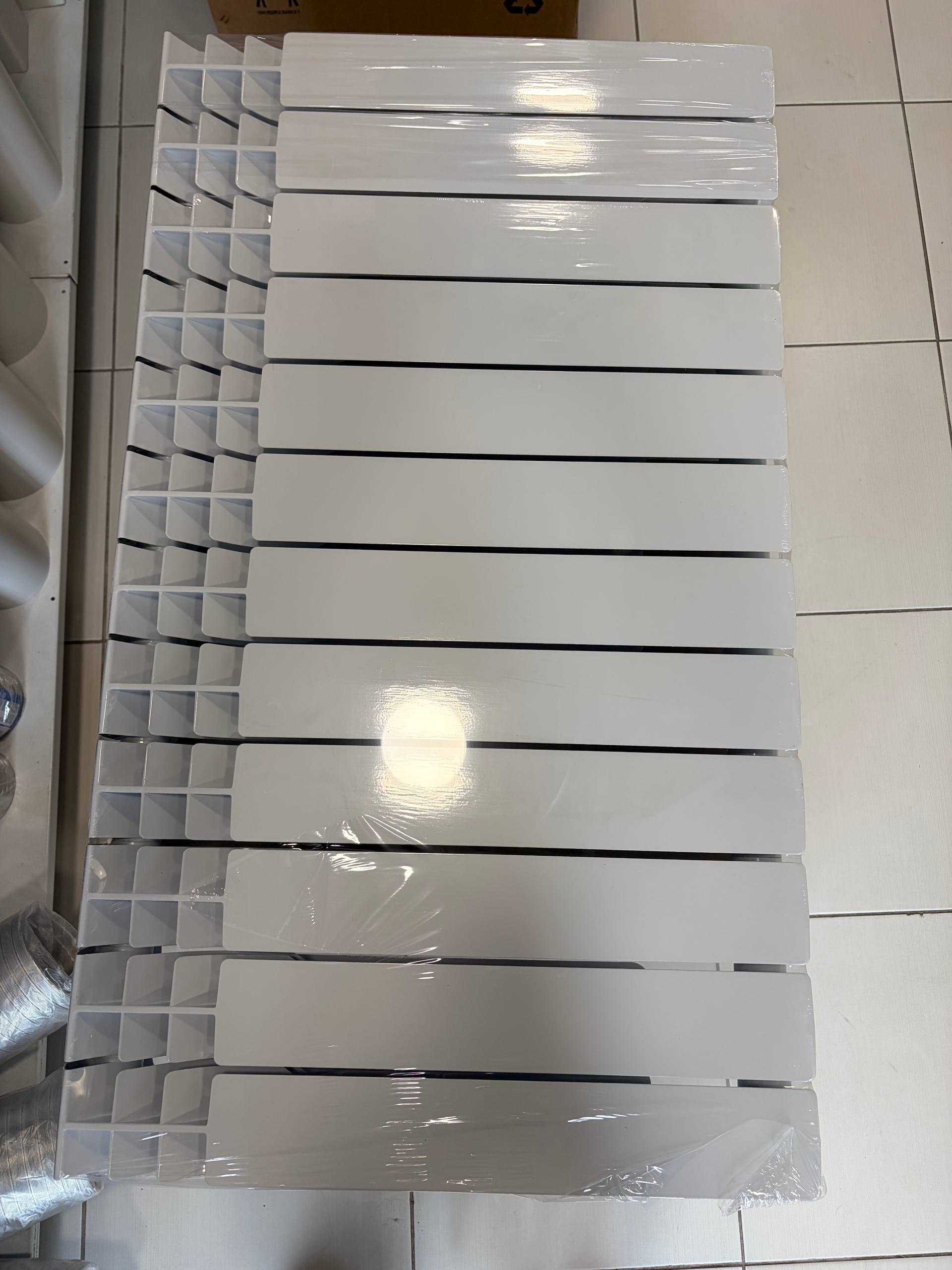 в продажу Радіатор для опалення JL Premium 500/100 (12 секцій) Уцінка - фото 3