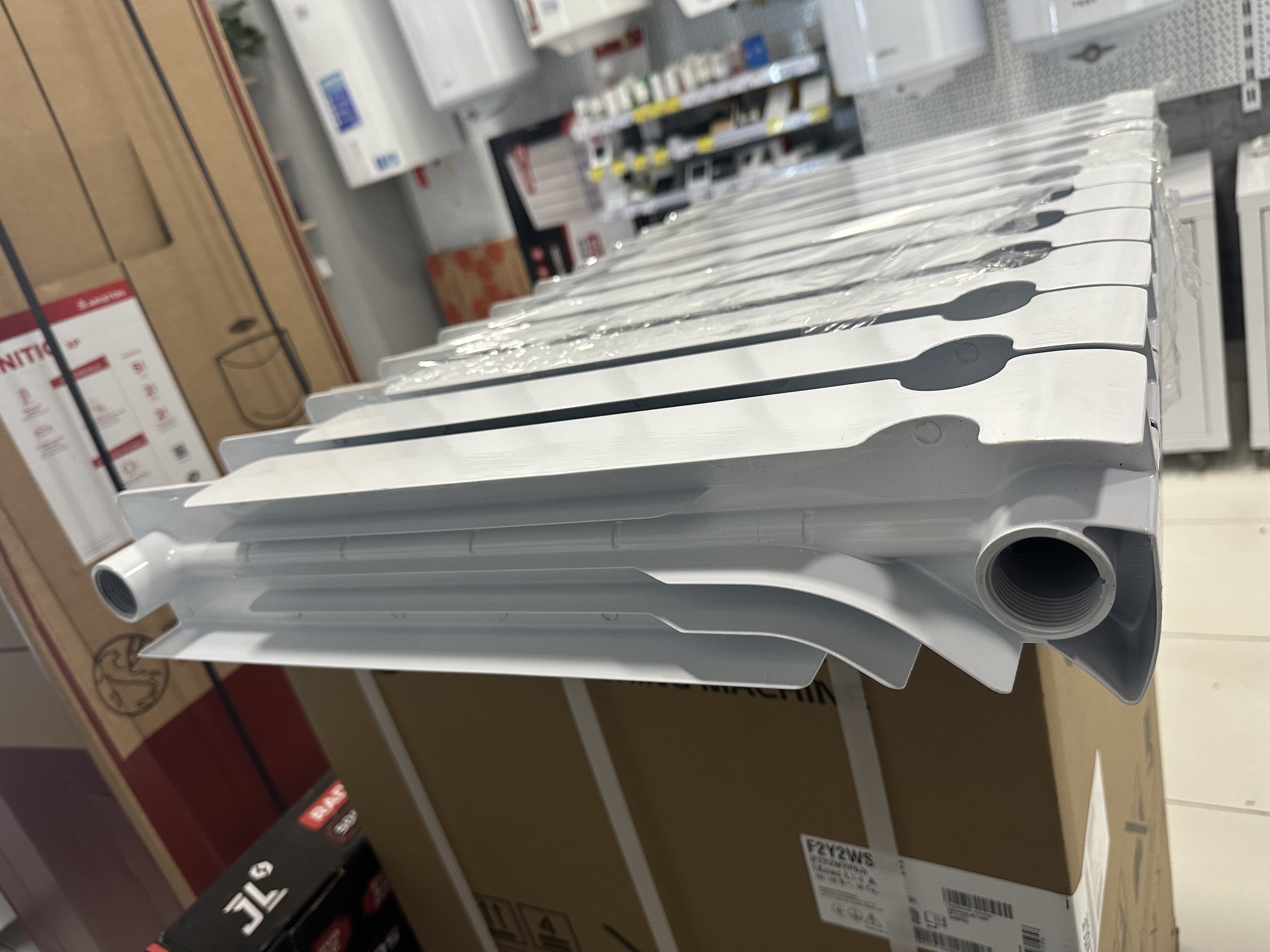 Радіатор для опалення Queen Therm 500/100 (10 секцій) Уцінка характеристики - фотографія 7