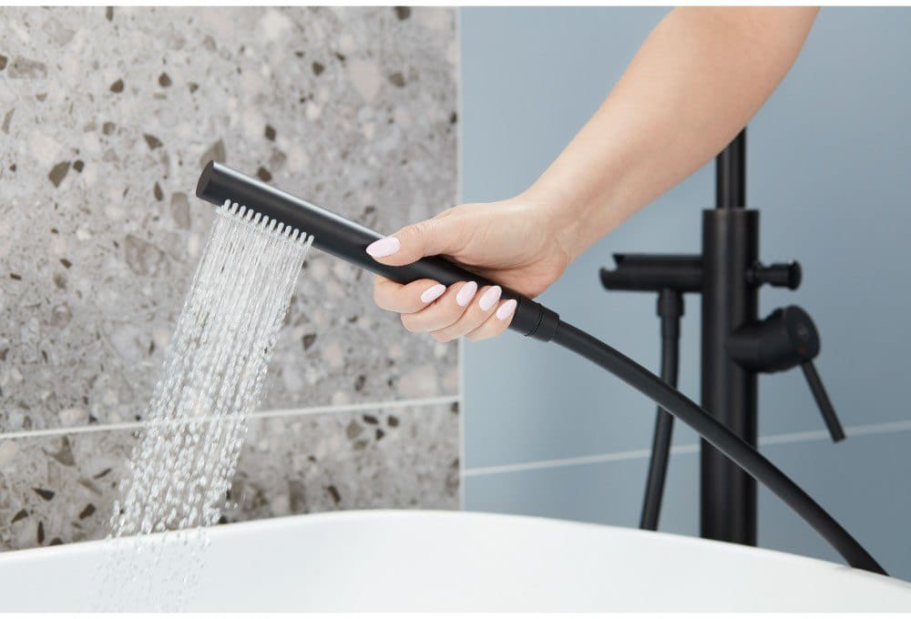 Смеситель для ванны KFA Armatura Moza Black 5035-510-81 обзор - фото 8