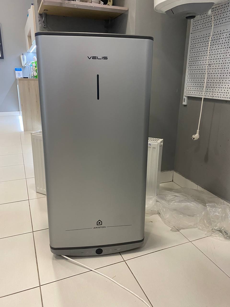 Бойлер Ariston VELIS TECH 80 EU (3100918) Уценка цена 13444 грн - фотография 2