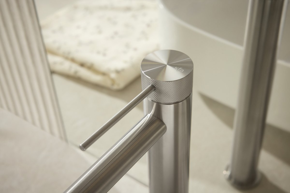 Смеситель для ванны KFA Armatura Moza 316L Stainless Steel 5045-510-22 цена 46875 грн - фотография 2