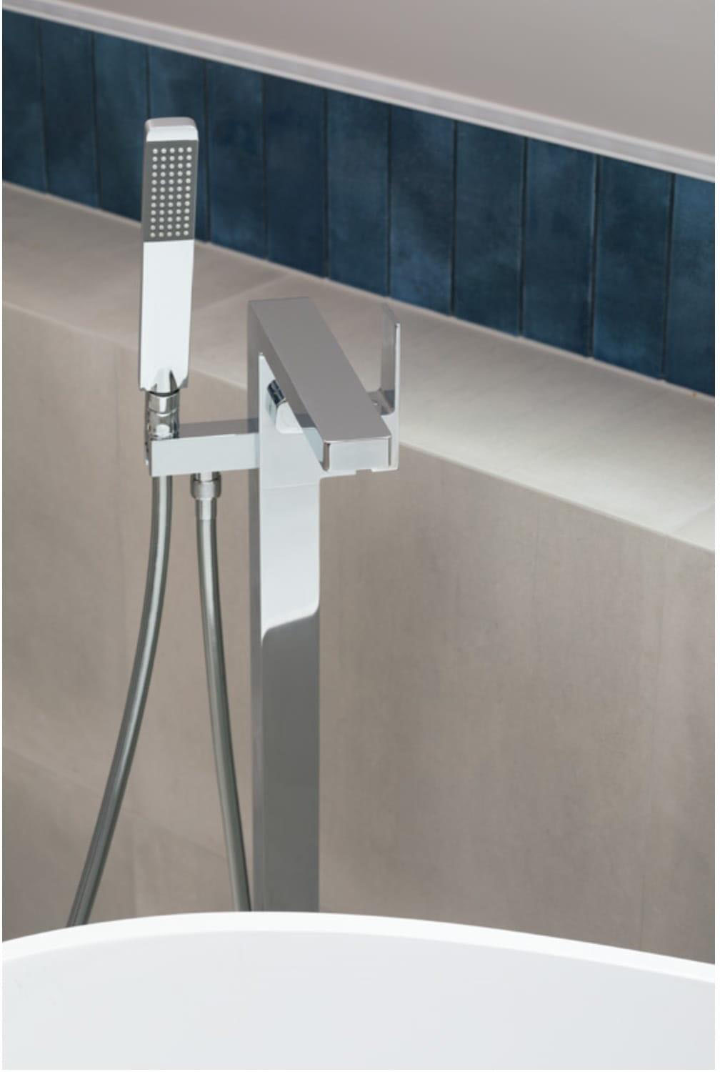 в продаже Смеситель для ванны KFA Armatura Logon Chrome 5135-510-00 - фото 3