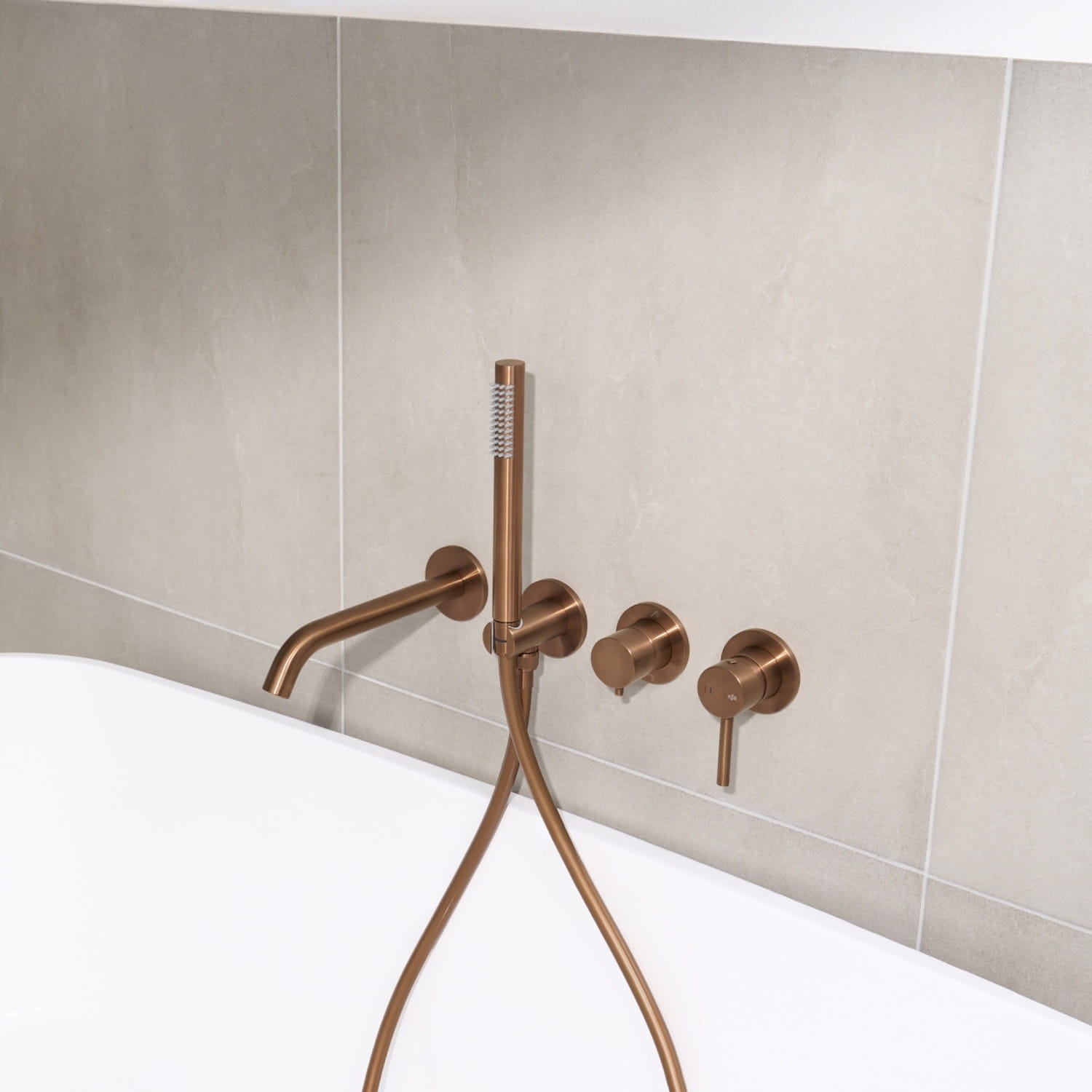 в продажу Змішувач для ванни KFA Armatura Moza Brushed Rose Gold 5039-411-34 - фото 3