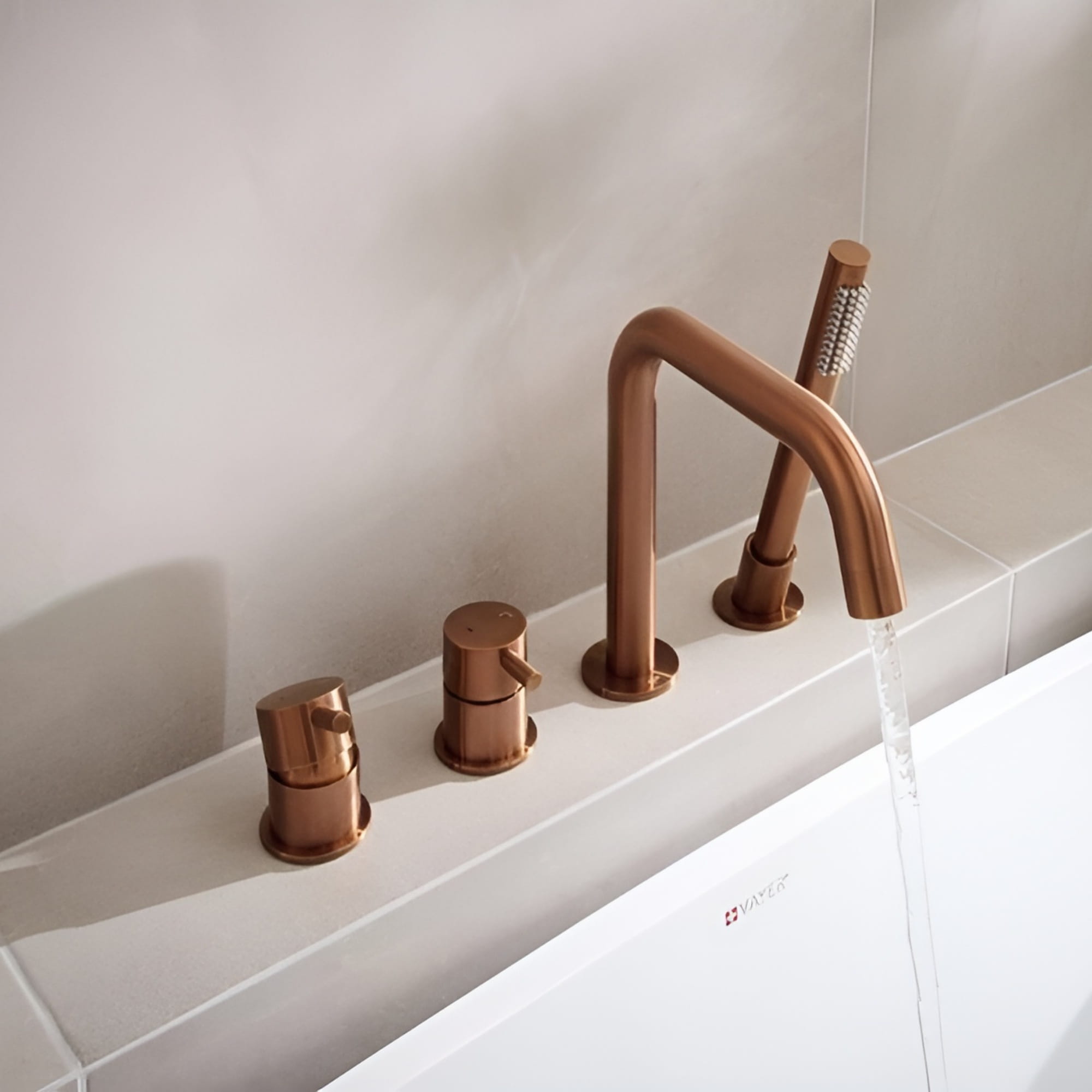 в продаже Смеситель для ванны KFA Armatura Moza Brushed Rose Gold 5035-210-34 - фото 3